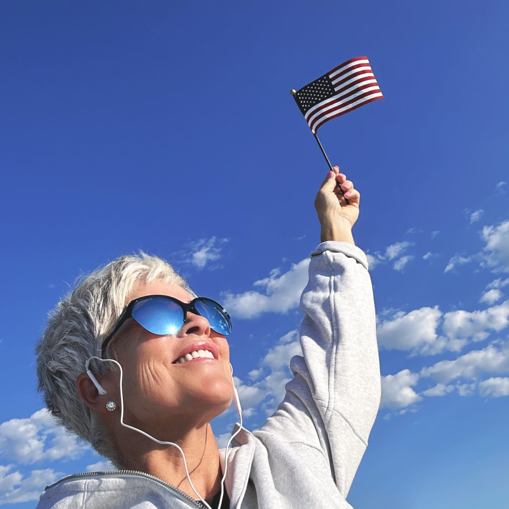 WOMEN'S BEST SUNGLASSES Chic Over 50